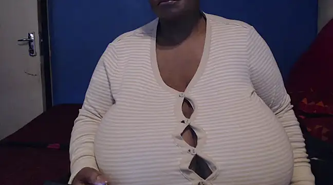 CUTEFIRMMELONSS online show from 03.08.25