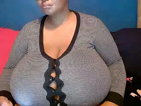 CUTEFIRMMELONSS online show from 03.11.25