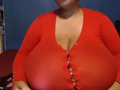 CUTEFIRMMELONSS online show from 03.19.25