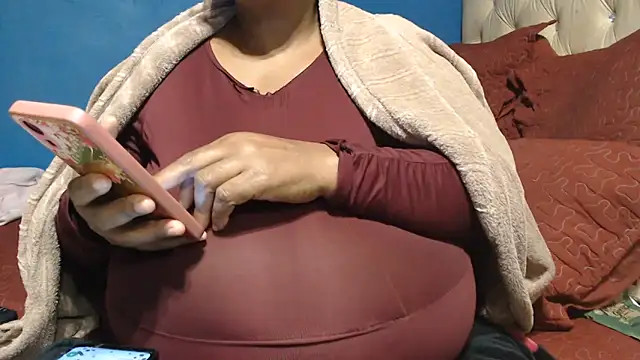 CUTEFIRMMELONSS online show from 05.24.26