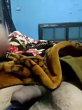 Snapshot of Deshilund9 chatting on 01.15.25 Deshilund9 online show from 01.15.25