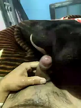 Snapshot of Deshilund9 chatting on 01.18.25 Deshilund9 online show from 01.18.25