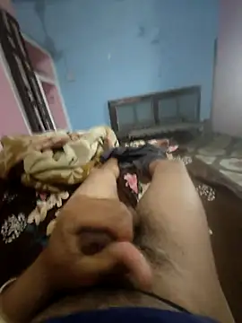 Snapshot of Deshilund9 chatting on 03.23.25 Deshilund9 online show from 03.23.25