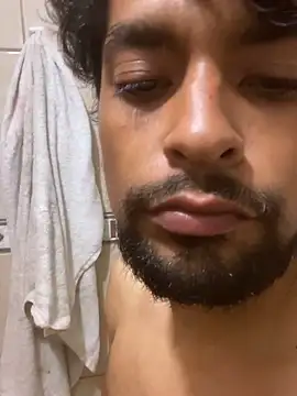 Snapshot of thegoldensexting420 chatting on 09.19.25 thegoldensexting420 online show from 09.19.25