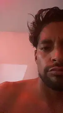 Snapshot of thegoldensexting420 chatting on 11.10.25 thegoldensexting420 online show from 11.10.25