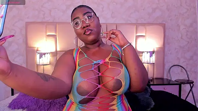Darnellqueen online show from 01.23.25