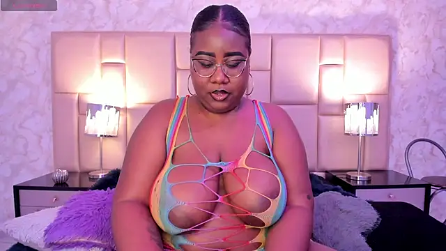 Darnellqueen online show from 02.21.25