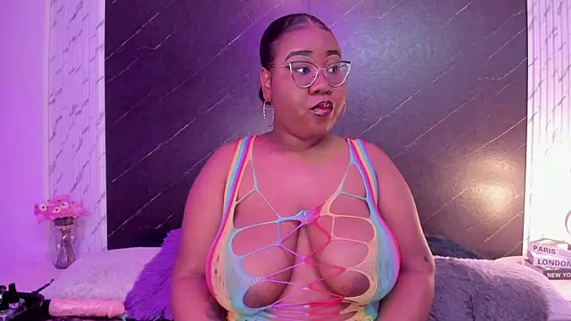 Darnellqueen online show from 09.18.25