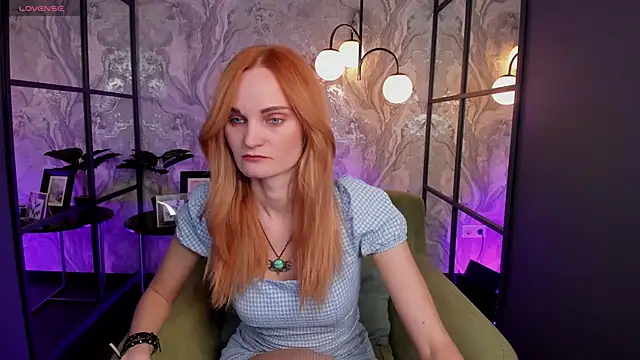 SaraSubtlety online show from 11.28.25