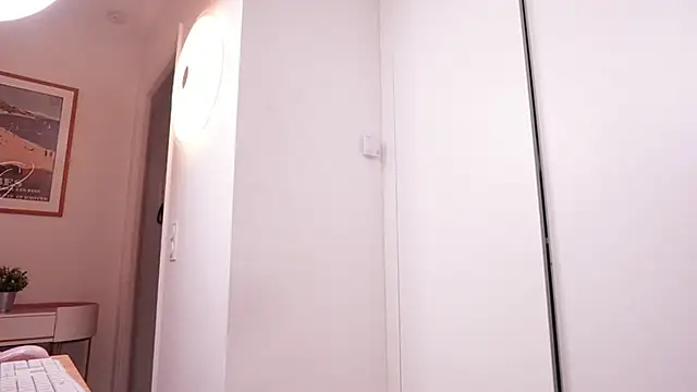 Snapshot of Bella_Twine chatting on 01.09.25 Bella Twine online show from 01.09.25