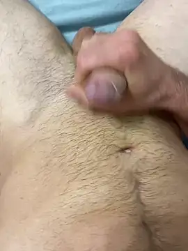 Snapshot of Pascutt chatting on 10.08.25 Pascutt online show from 10.08.25