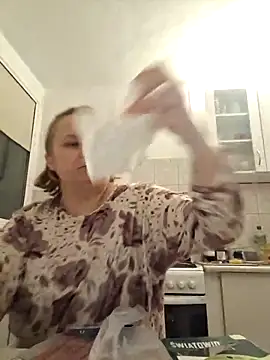 Snapshot of She-devilx chatting on 01.11.25 She-devilx online show from 01.11.25