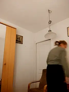 Snapshot of She-devilx chatting on 03.12.25 She-devilx online show from 03.12.25