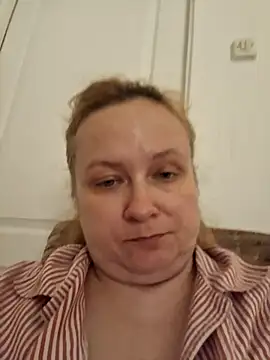 Snapshot of She-devilx chatting on 09.17.25 She-devilx online show from 09.17.25