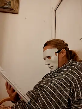 Snapshot of She-devilx chatting on 10.14.25 She-devilx online show from 10.14.25