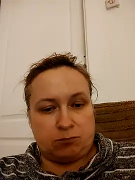 Snapshot of She-devilx chatting on 10.28.25 She-devilx online show from 10.28.25