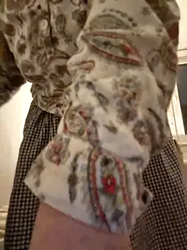 Snapshot of She-devilx chatting on 10.31.25 She-devilx online show from 10.31.25