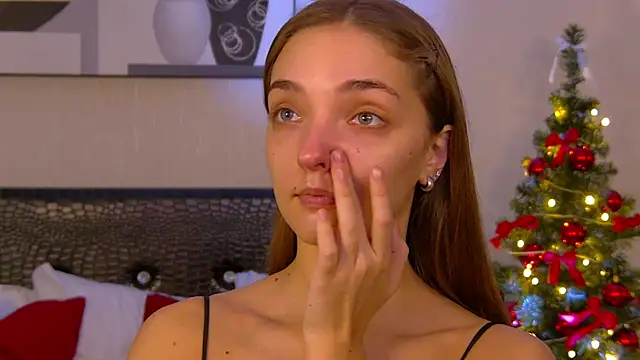 VirginieCruz online show from 12.23.25