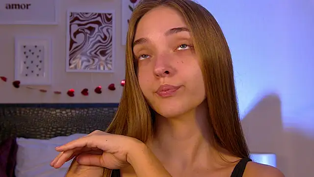 VirginieCruz online show from 03.17.26