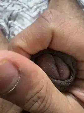 Snapshot of brownboylonghairy chatting on 02.06.25 brownboylonghairy online show from 02.06.25