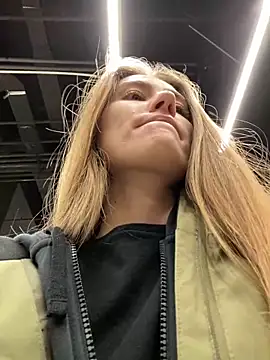 Snapshot of ValenciaShock chatting on 12.06.24 ValenciaShock online show from 12.06.24