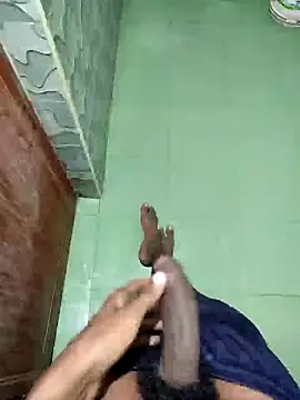 Snapshot of yo19boy chatting on 12.18.24 yo19boy online show from 12.18.24