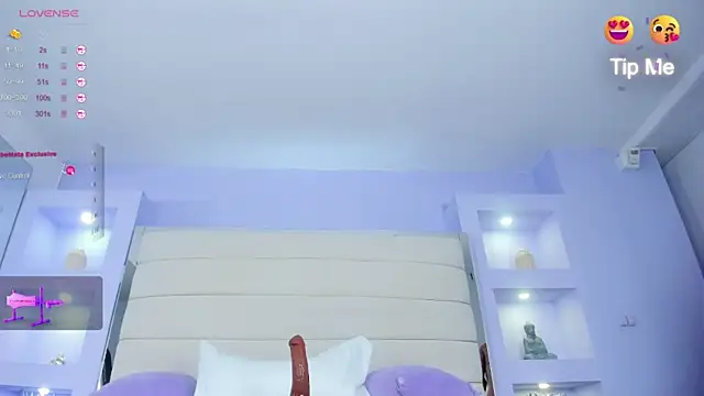 Isabella Daniell online show from 03.15.25