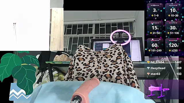 sarah escobar  online show from 01.06.25