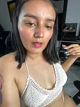 Snapshot of Lucia-Candy chatting on 02.08.25 Lucia-Candy online show from 02.08.25