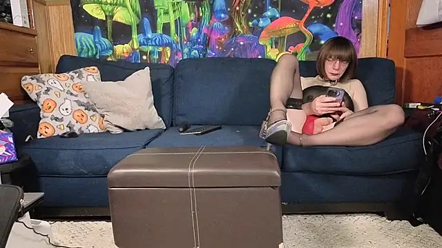 Snapshot of sluttypumpkin420 chatting on 04.04.26 sluttypumpkin420 online show from 04.04.26