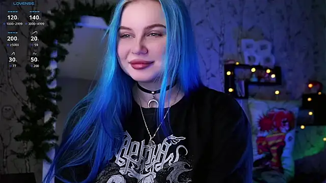 Moon Valkyrie online show from 01.20.25