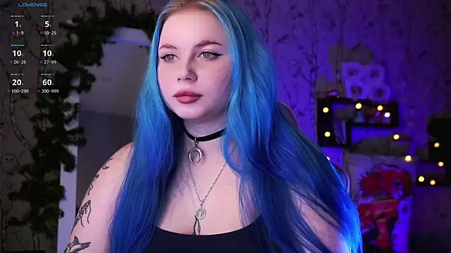 Moon Valkyrie online show from 01.30.25