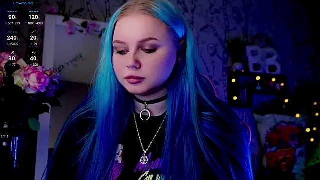 Moon Valkyrie online show from 02.12.25