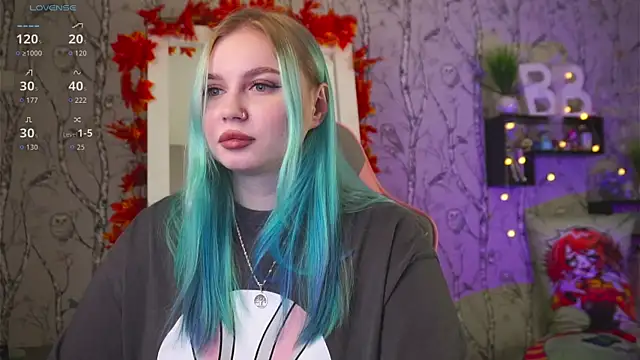 Moon Valkyrie online show from 09.29.25