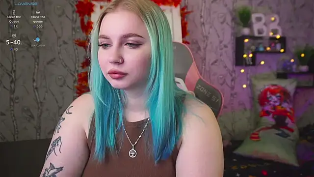 Moon Valkyrie online show from 10.01.25