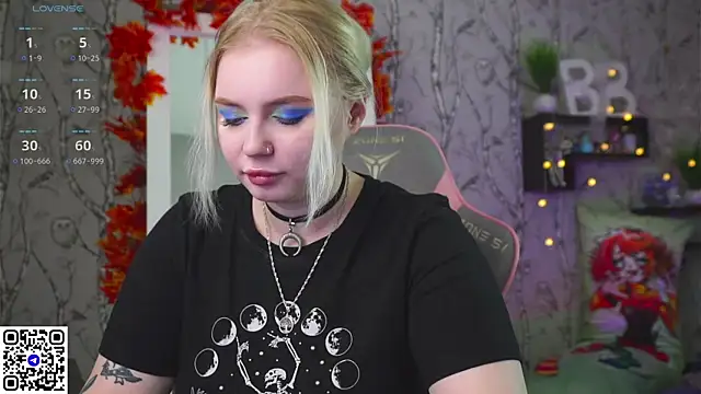 Moon Valkyrie online show from 10.24.25