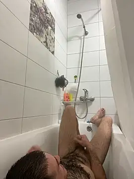 Snapshot of SexSanich chatting on 09.24.25 SexSanich online show from 09.24.25