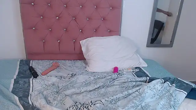 mary live online show from 02.02.25