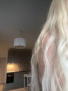 OdriOlsens online show from 12.13.24