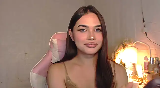 Snapshot of Ashely_Lewis chatting on 02.01.25 Ashely Lewis online show from 02.01.25