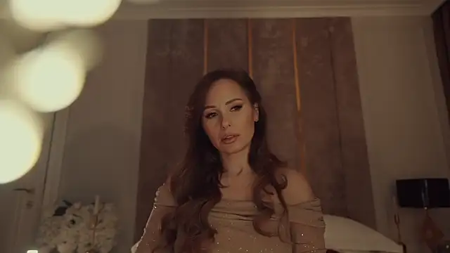 Snapshot of MilaDYstarlight chatting on 12.05.25 MilaDYstarlight online show from 12.05.25