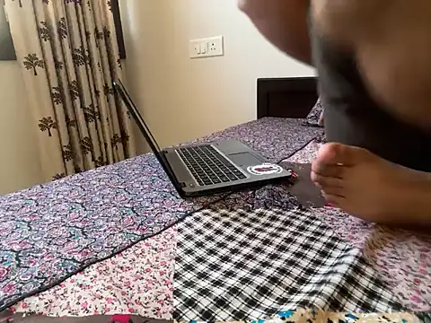 debu46 online show from 09.24.25