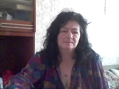 GypsiQueen2 online show from 02.26.25