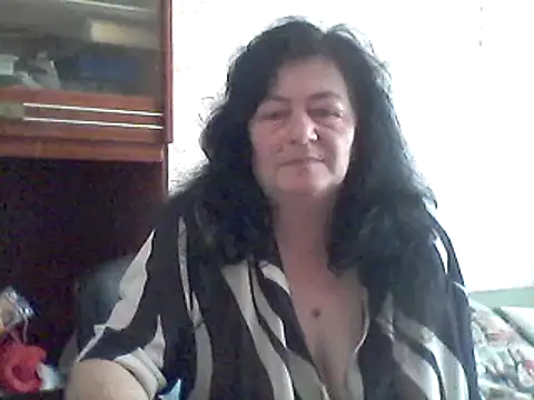 GypsiQueen2 online show from 03.19.25