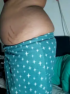 Xindias fantasyX online show from 10.26.25