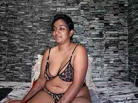 Snapshot of Xindias_fantasyX chatting on 05.26.26 Xindias fantasyX online show from 05.26.26