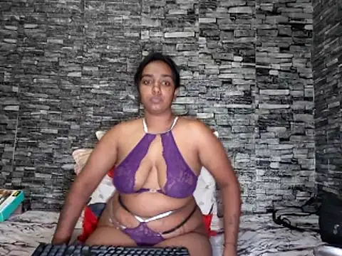Snapshot of Xindias_fantasyX chatting on 05.28.26 Xindias fantasyX online show from 05.28.26