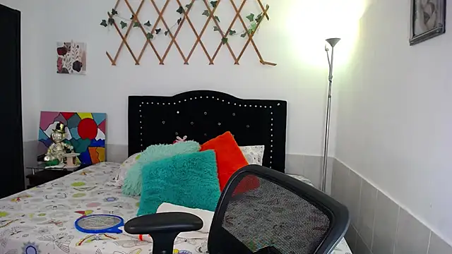 naughty girl 4u online show from 06.18.26