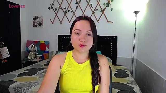 Snapshot of naughty_girl_4u chatting on 07.06.26 naughty girl 4u online show from 07.06.26