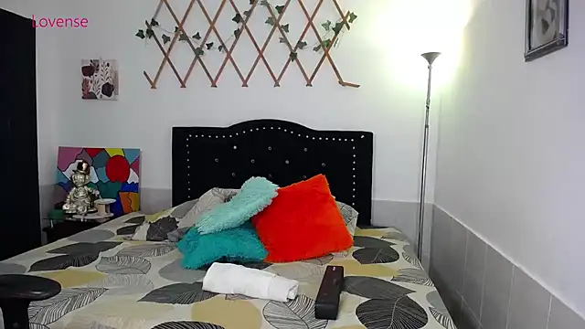 naughty girl 4u online show from 07.07.26